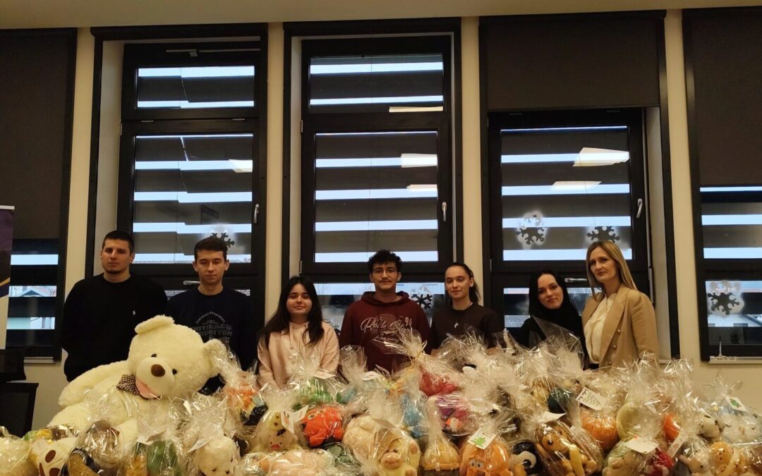 Humanitarna akcija “Igračka za osmijeh”